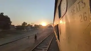 😍😍Beautiful Arrival 10DN Allama Iqbal Express Arrived At Chichawatni Railway Station WD AGE-30