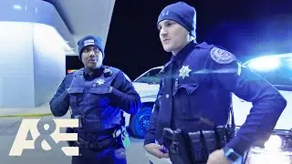 Live PD: Greatest Shifts &ndash; Passenger Flees During Stop, Bystander Helps Detain Him | A&E