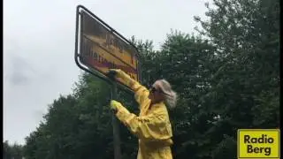 Michi Arlt nimmt's in die Hand! Stra&szlig;enschildputzen!
