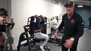 The Ab and Glute Zone - Gold's Gym