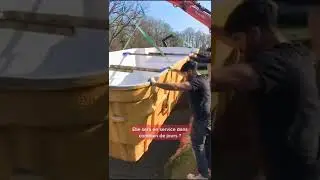 Dans combien de jours cette piscine coque polyester de 6.5 m x 3 m sera en service ?