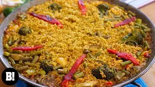 Easy & Authentic Vegetable Paella!