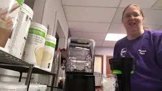 Blendtech Stealth 895 NBS 2.0 making a perfect Herbalife Shake