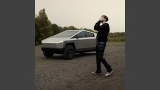 TESLA CYBERTRUCK