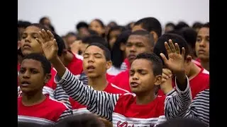 Aceita me Como Sou - Amanda Wanessa e GCA (4° Congresso de Adolescentes em Sirinhaém)