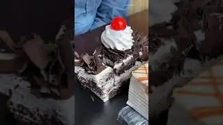 Bachpan ka pyar 💕💕|| Pastry lovers 🥰🥰|| Favourite Pastry 🍰🍰|| #shorts