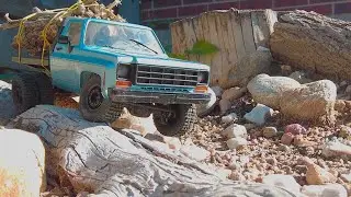 1974 Chevrolet K30 Dually Flat Bed - Loaded & Off-Road - RC Truck! - 1/18 Scale