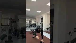 One arm one leg-push ups