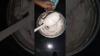 Perfect whipped cream recipe 🤫|| How to make perfect frosting 🤔|| #cake #whippedcream #shorts #viral