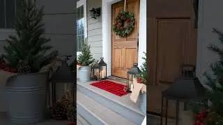 15 Cozy Rustic Christmas Porch Ideas For Country Charm