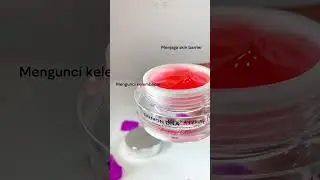 Jangan lupa berikan kelembapan maksimal untuk kulit, dengan Salmon DNA Red Jelly#signaturebykamila
