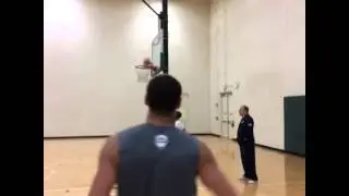 Klau Thompson practice 3 point shooting