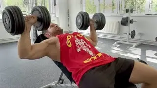 Mehr Brustmuskeln bekommen - Brusttraining verstehen und lernen