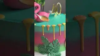 Tropical cake 🦩🌴