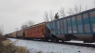 CSX 3265 Leads 3391 on the Grain Train North to Niagara Falls
