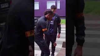 La police confisque ta chaise pour guetter