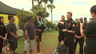Teen reunites with man he rescued from waters off East Oahu