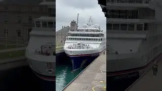 Soo Locks cruise ship squeezing in