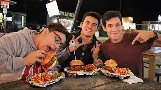 Unas HAMBURGUESAS rellenas de QUESO con los compas!
