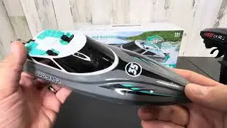 Self Righting powered boat