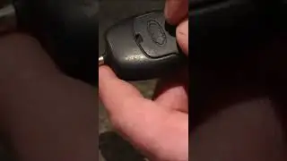 Как заменить батарейку брелока Ford #carhacks #ford
