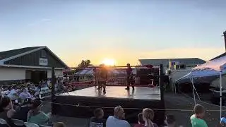 Big Mama v.s. Amazing Maria