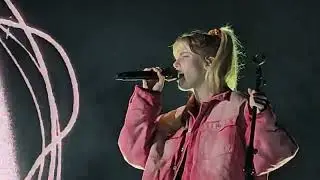 London Grammar - Lord It's A Feeling | LIVE @ Forest National (Bruxelles, Belgique) 01 NOV. 2024