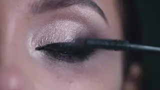 soft eye look #howtomakelipstickathome #howtoapplyliquidlipstick #makeupproducts #lashes #vrilvideo