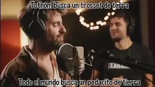 Txarango i Joan Daus&agrave; &mdash; Tanca els ulls ( letra en catal&aacute;n y espa&ntilde;ol)