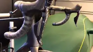 Scott Foil DURACE DI2 electronic shifting and hydraulic disc braking demonstration