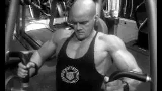Camp Hero Fitness: Brett Buckles and Dan Cross tackle chest