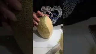 Peeling yellow Melon #short #utubeshort #fruitfortoday