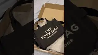 Unboxing Marc Jacobs The Tote Bag Medium #marcjacobs #thetotebag #theiconic #unboxing #bag
