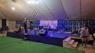 Evangelist Mike Lee Preaching 