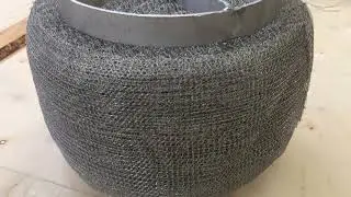 Wire mesh demister