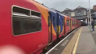 South Western Railway Class 455 avg&aring;r Clapham Junction.