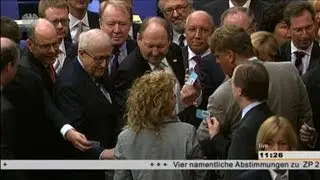 German parliament approves Cyprus bailout package