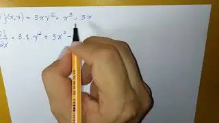 Pontos críticos de funções de duas variáveis