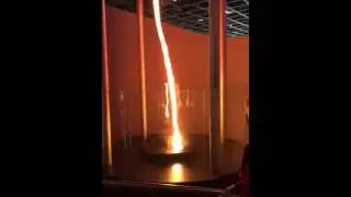 phaeno - Feuertornado