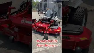 This Mower Means BUSINESS! 💥 Exmark Lazer E 72 On the Move!