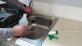 Smear free windows, the best window cleaning tip that's cheap and used by the pro's.