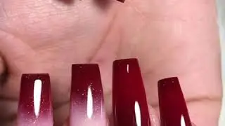 Burgundy Ombr&eacute; set
