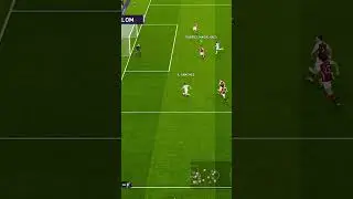 Sad Defender mistake PES 2021