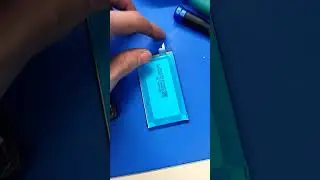 Samsung galaxy s10e battery swap in 60 seconds or less.
