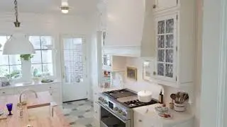 2021 Southern Living Idea House Kitchen | Wellborn Cabinet