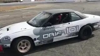 Drift wanita cantik keren