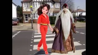 Sindy meets the Dollybeats