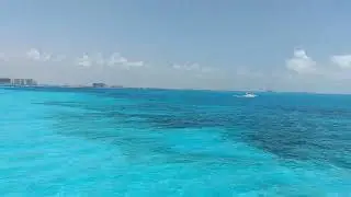 light blue Isla Mujeres