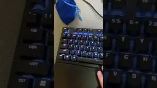 GUYS DO NOT BUY THIS KEYBOARD (black widow v3 razer)