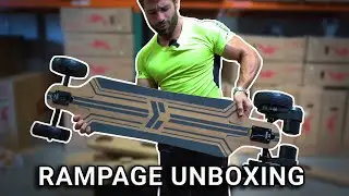 Unboxing the Miles Rampage All Terrain Electric Skateboard